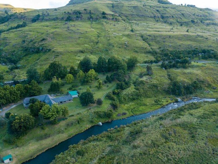 Lolambazo Country House & Cottage - Giants Castle Drakensberg Mahlutshini エクステリア 写真